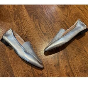 Kate Spade NY City Lights Silver Leather Loafers - Size 7 Designer Classic